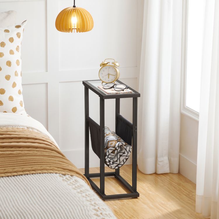 HOOBRO Beistelltisch, schmaler Bett-Beistelltisch, Beistelltisch aus gehärtetem Glas, Kleiner Beistelltisch mit Zeitschriftenhalter, Sofa-Beistelltisch für Wohnzimmer, platzsparend